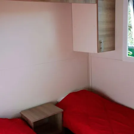 A Avec Terrasse Pour 6 Personnes - Api-1-52-800 * Collias