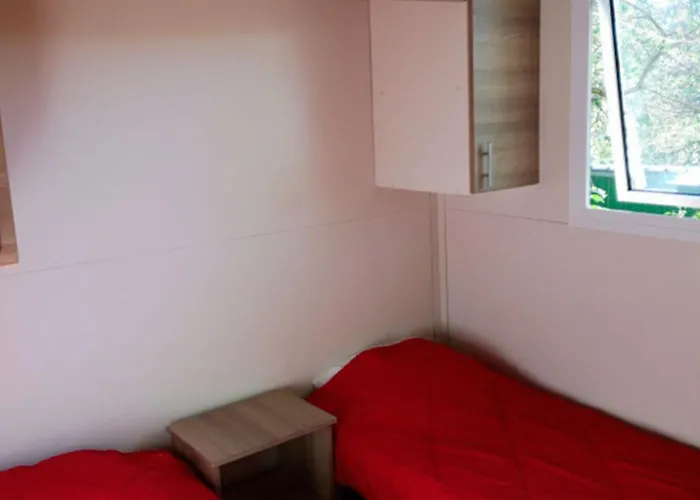 A Avec Terrasse Pour 6 Personnes - Api-1-52-800 * Collias