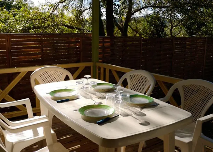 Campsite A Avec Terrasse Pour 6 Personnes - Api-1-52-800 Collias