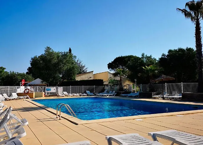 A Avec Terrasse Pour 6 Personnes - Api-1-52-800 Collias