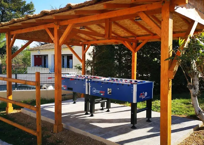 Campsite A Avec Terrasse Pour 6 Personnes - Api-1-52-800