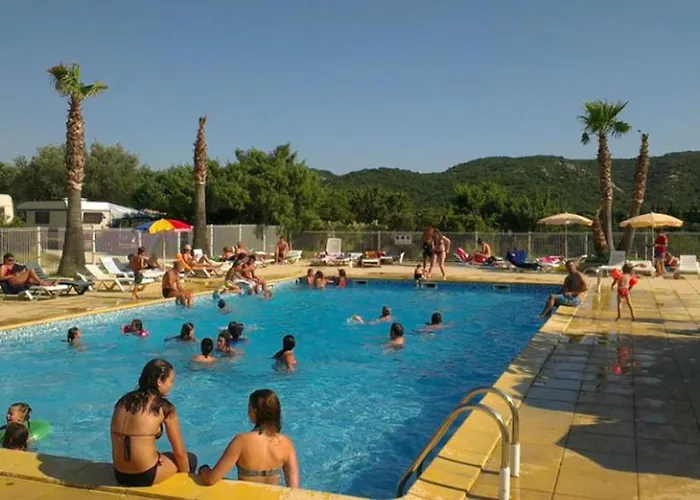 Campsite A Avec Terrasse Pour 6 Personnes - Api-1-52-800 Collias